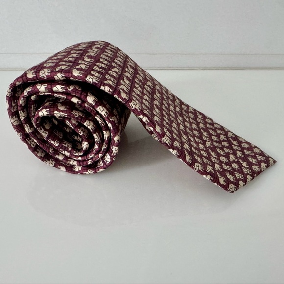 Elephant Pattern Tie - Picture 2 of 5